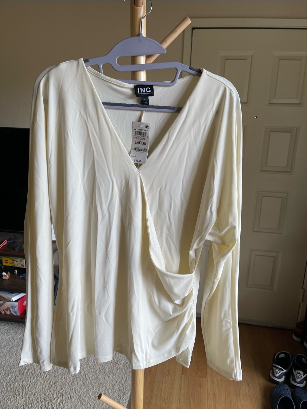 INC International Concepts Cream V-Neck Draped Long Sleeve Top
